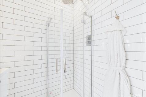 En-suite 1