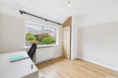 bedroom 2a