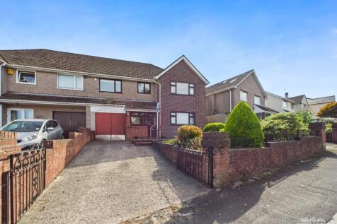 Driveway 1 and garag