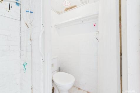 ground floor wc