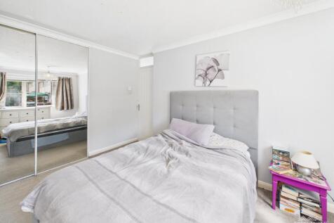 bedroom 1a