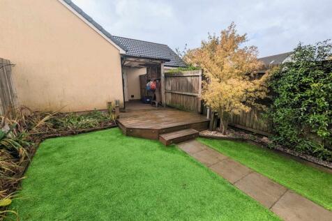 383151716_7071394608