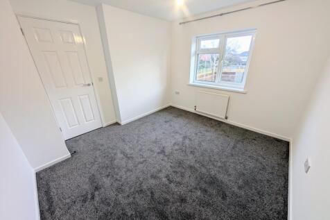 PXL_20251128_1502084