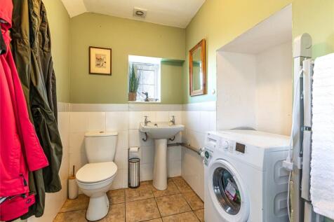 Cloakroom/Utility