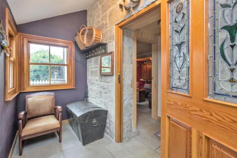 Entrance Porch