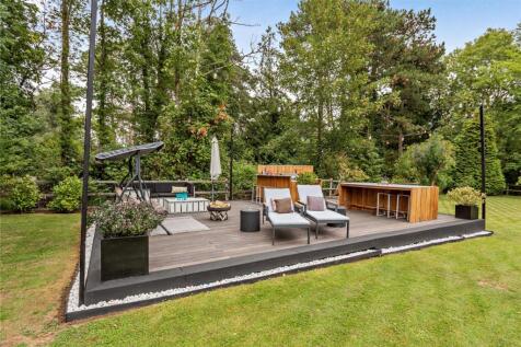 Entertaining Deck