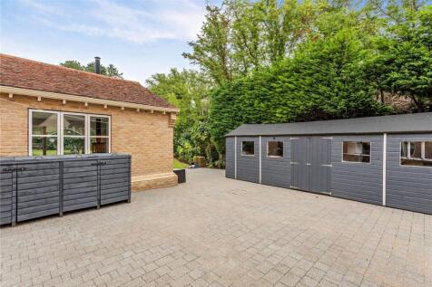 Yard &amp; Store Shed