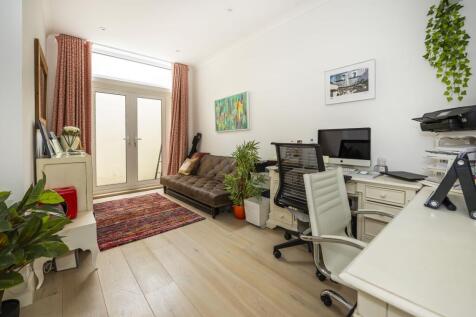 Downstairs Bedroom