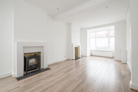 Front reception r...