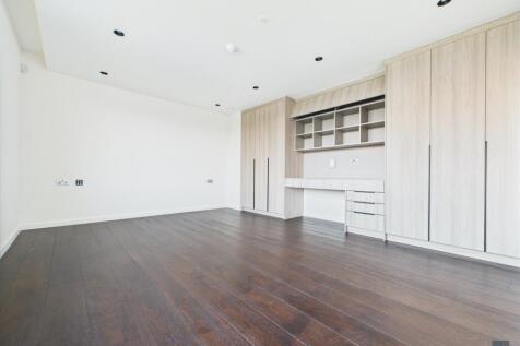 Sitting Room/Media 