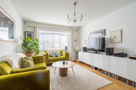 Lounge ii.jpg