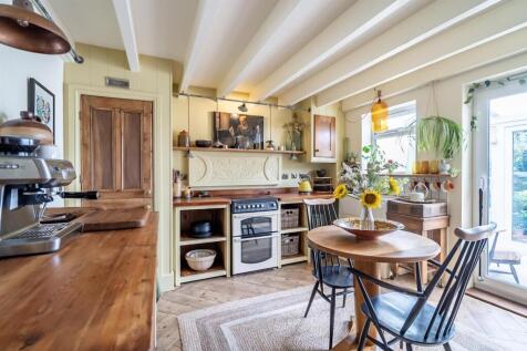 Kitchen/dining area