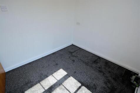 New Street Bedroom.jpg