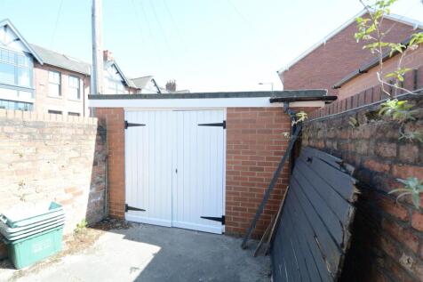 Garage 3.jpg