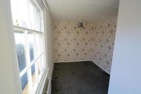 NEW sTREET lOUNGE.jpg