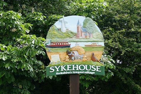 Sykehouse_Village_Sign_-_geograph.org.uk_-_4520709