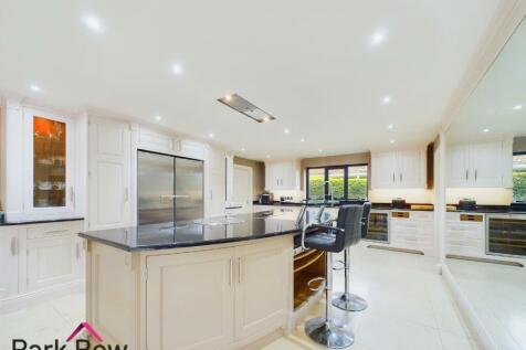 KITCHEN/DINING/LIVING ROOM