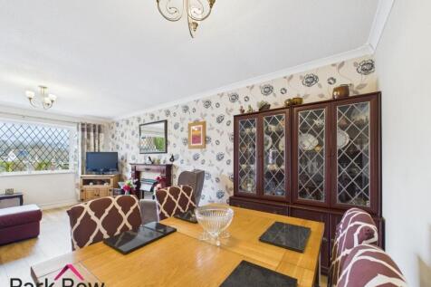 LOUNGE/DINER