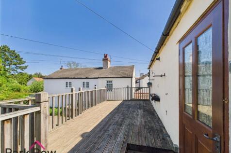 ROOF TERRACE BALCONY