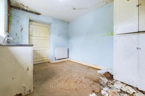 CAM04884G0-PR0025-STILL007.jpg
