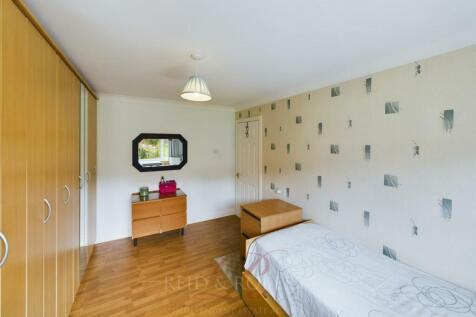 CAM03999G0-PR0013-STILL016.jpg