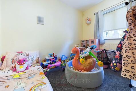 CAM03999G0-PR0030-STILL015.jpg