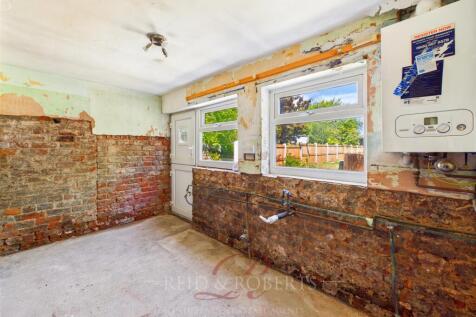 CAM04884G0-PR0053-STILL007.jpg
