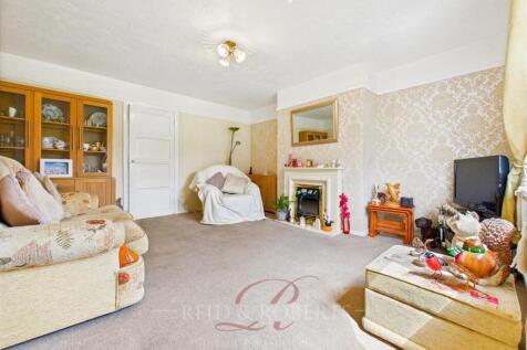 CAM04884G0-PR0072-STILL013.jpg