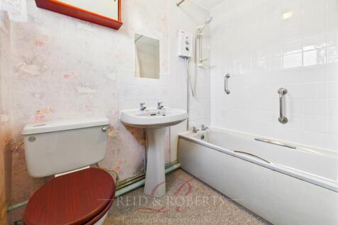 CAM04884G0-PR0074-STILL018.jpg