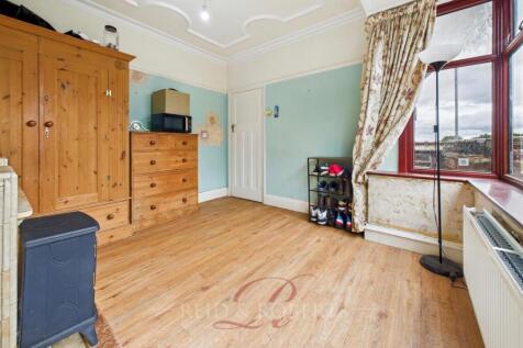 CAM04884G0-PR0080-STILL002.jpg