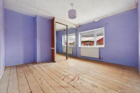 CAM04884G0-PR0083-STILL003.jpg
