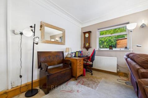 STILL028-LIVINGROOM.jpg