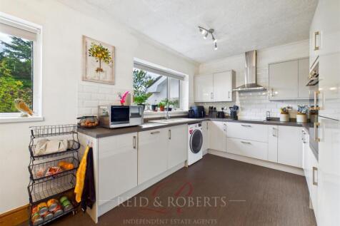 STILL022-KITCHEN.jpg