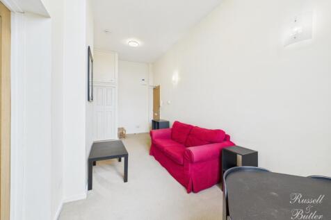 CAM02127G0-PR0347-STILL010