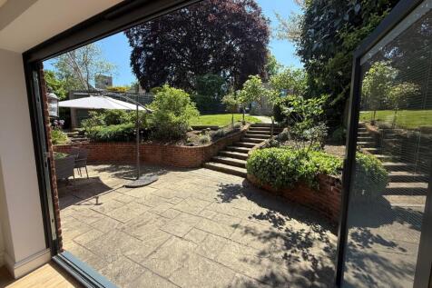 Chapel bifolds