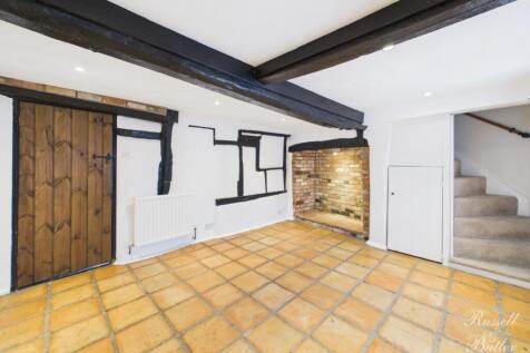 CAM02127G0-PR0339-STILL010