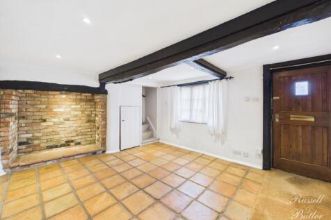 CAM02127G0-PR0339-STILL011