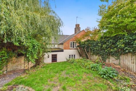 CAM02127G0-PR0339-STILL006