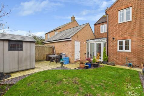 CAM01995G0-PR0382-STILL011