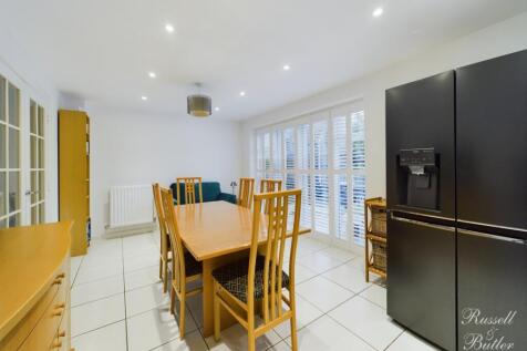 Kitchen Dining Family Room 