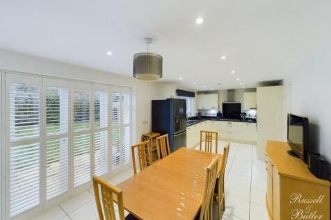 Kitchen Dining Family Room