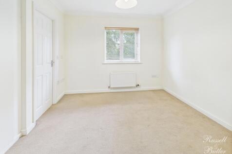 CAM02127G0-PR0299-STILL016