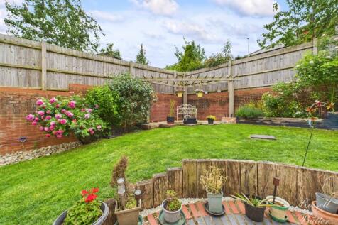 CAM02127G0-PR0296-STILL026