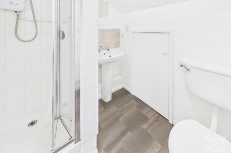 CAM01995G0-PR0378-STILL016