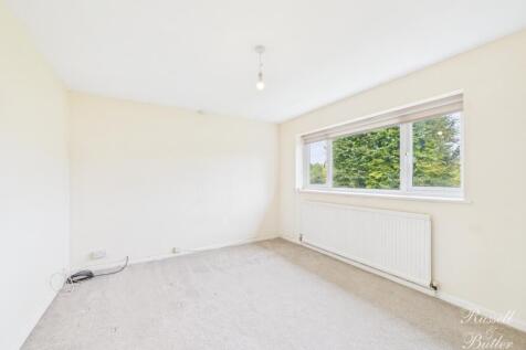 CAM01995G0-PR0378-STILL012