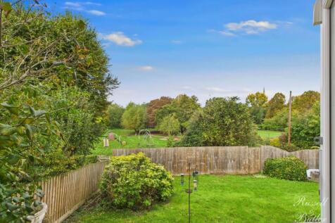 CAM01995G0-PR0378-STILL037