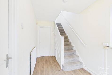 CAM01995G0-PR0378-STILL004