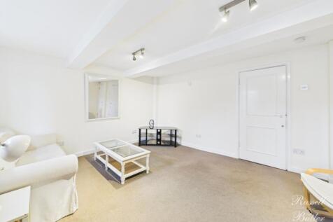 CAM02127G0-PR0370-STILL002