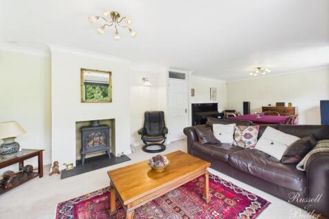 CAM02127G0-PR0314-STILL003