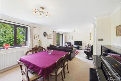 CAM02127G0-PR0314-STILL005